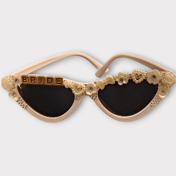 Handmade BRIDE Swarovski Crystal Cat-Eye Sunglasses main image 5